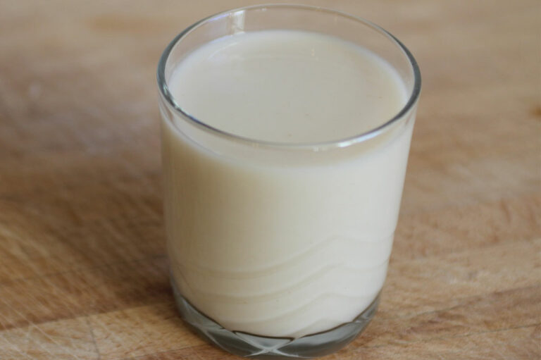 7 Foods That May Worsen Eosinophilic Esophagitis Symptoms